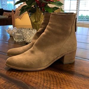 Dolce Vita suede ankle booties